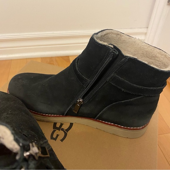 Royal Canadian Winter Boot - Picture 5 of 7